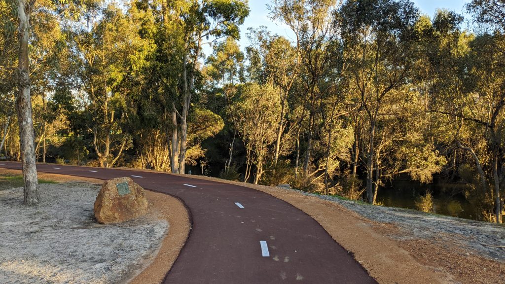 Facilities • Riverwalk/Railtrail Loop