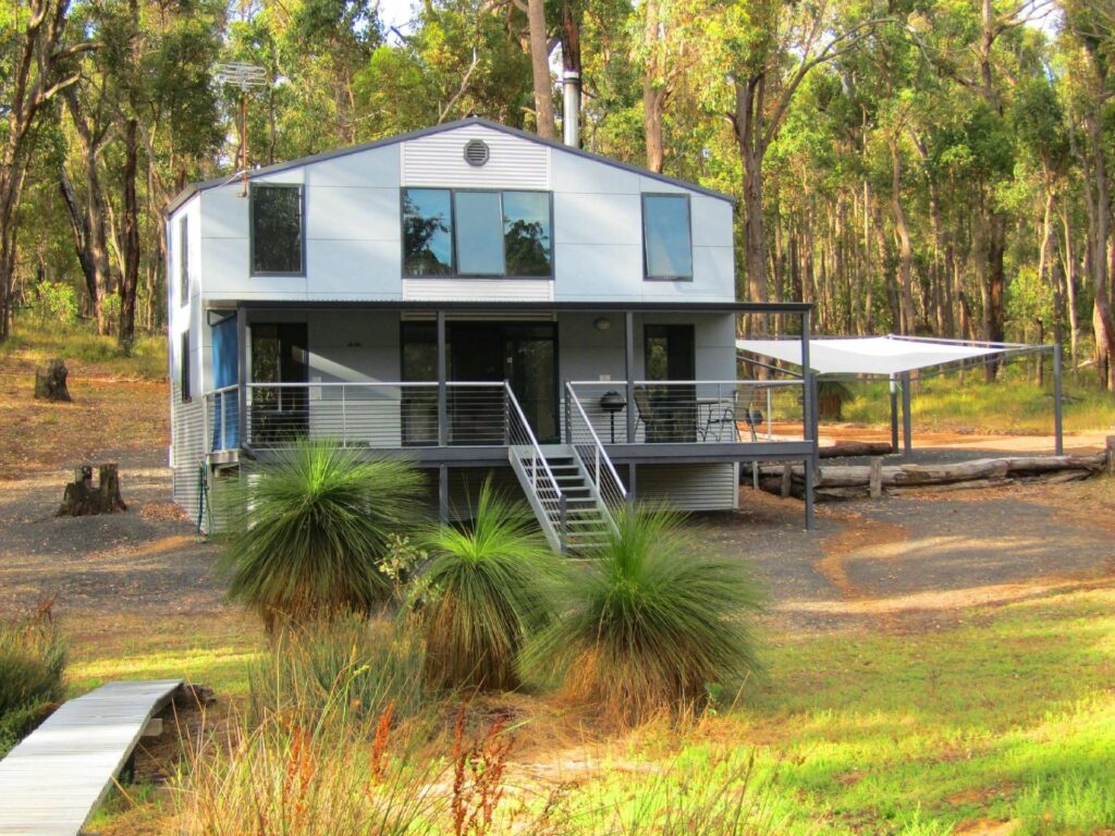 Hidden-Grove-Retreat_Chalet