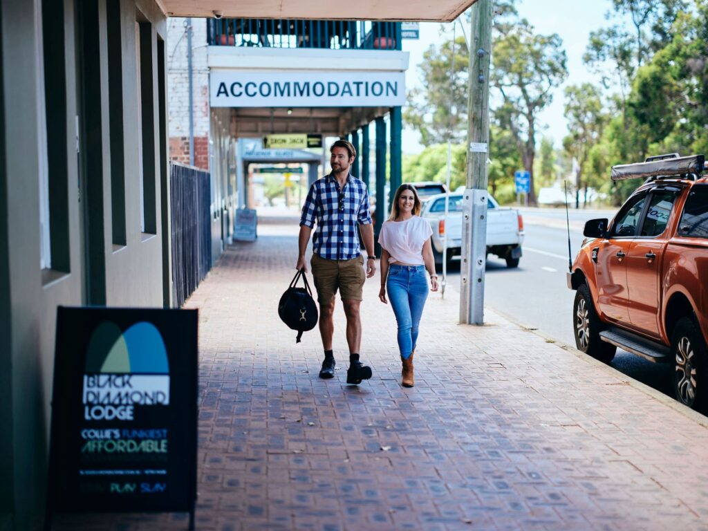 Black-Diamond-Lodge_Arriving-5_Ord_2021-006