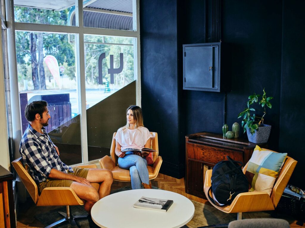 Black-Diamond-Lodge_Comfy-Corner_Ord_2021-016