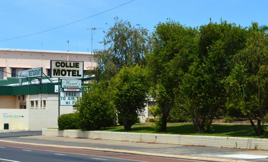 Collie-Motel_Front-3