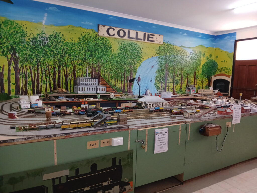 Collie-Railway-Station_toy-train-set-up_KM_2025_02