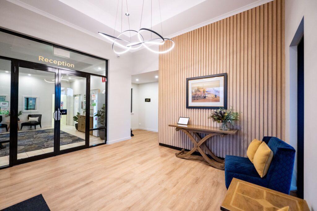 Collie-Ridge-Resort-Hotel_Reception-Entry_Henderson_2023-035