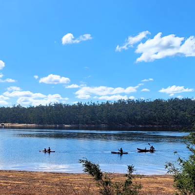 Glen-Mervyn-Dam_Kayaking