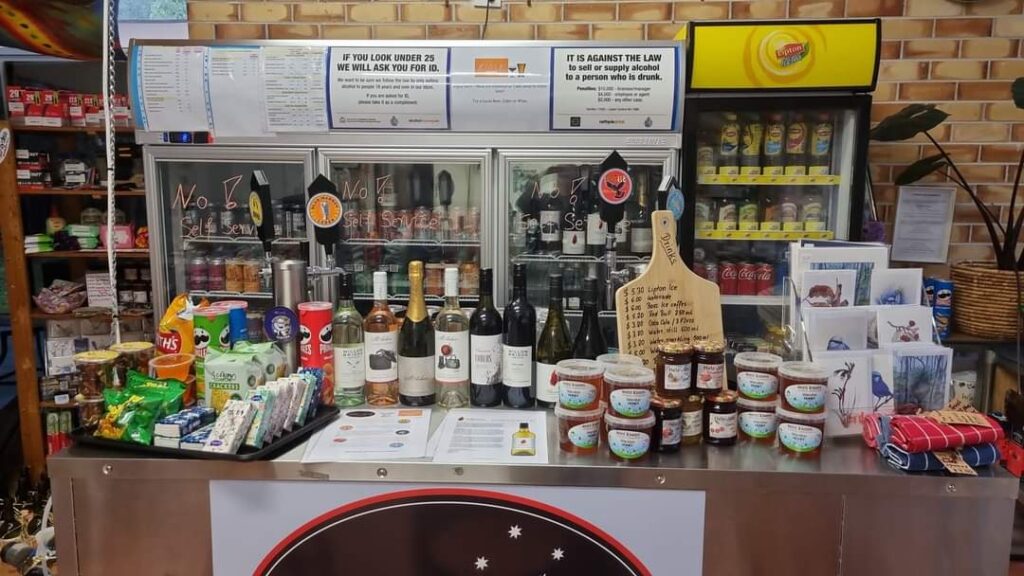 Kiosk-at-the-Dam_Interior-Bar_Wellington-NP