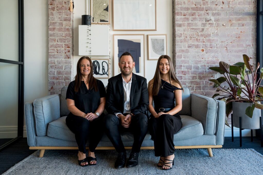 LJ-Hooker_team_FB_2025_03