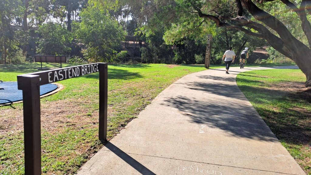 Soldiers-Park-East-End-Bridge-Sign_Walk_MSR_2025