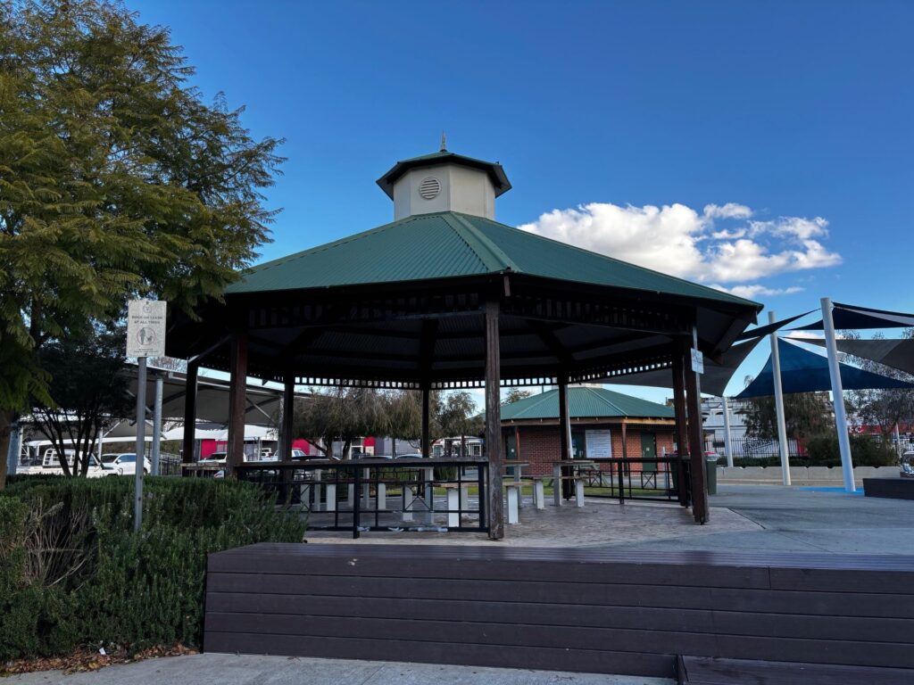 Alexander-Collie-Memorial_gazebo_CC_2025_03