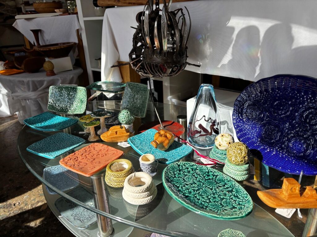 Collie-Artist-Den-pottery-CC_2025-3