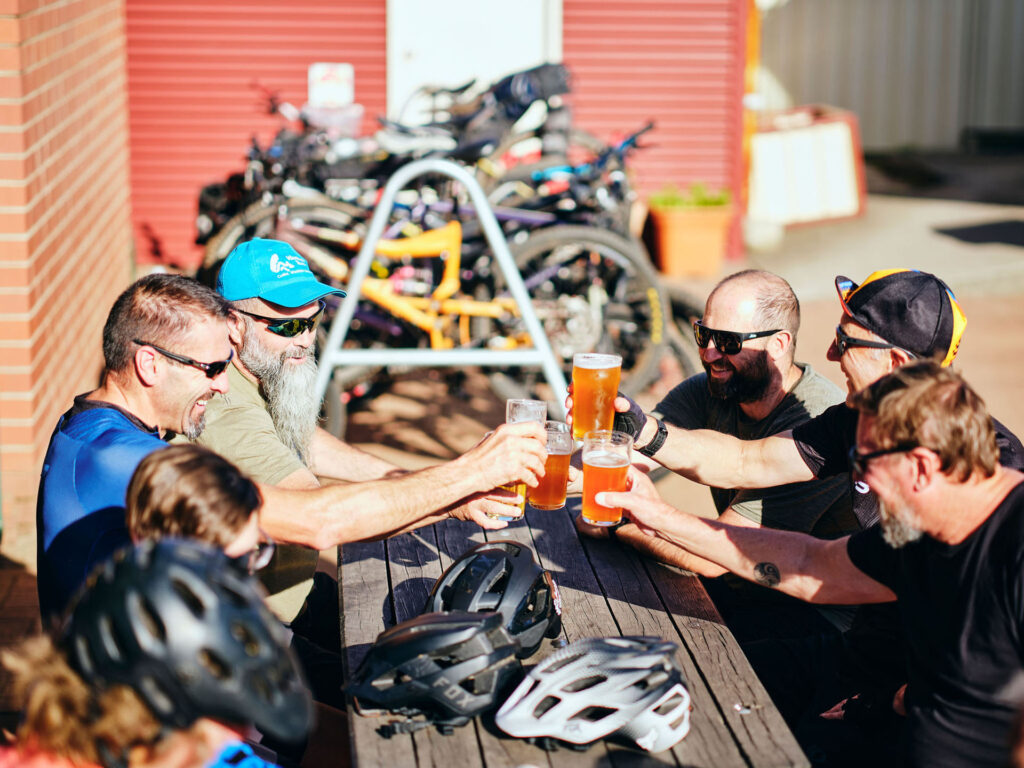 Federal-Hotel-Pub_Eat-Drink_MTB_Beer-Garden_Ord_2021-462