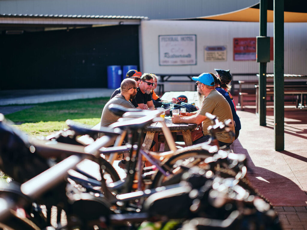 Federal-Hotel-Pub_Eat-Drink_MTB_Beer-Garden_Ord_2021-464