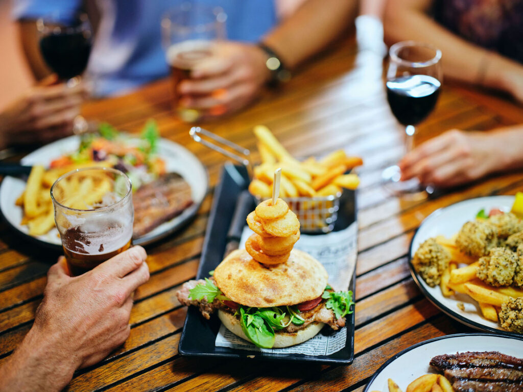 Federal-Hotel-Pub_Eat-Drink_Ord_2021-283