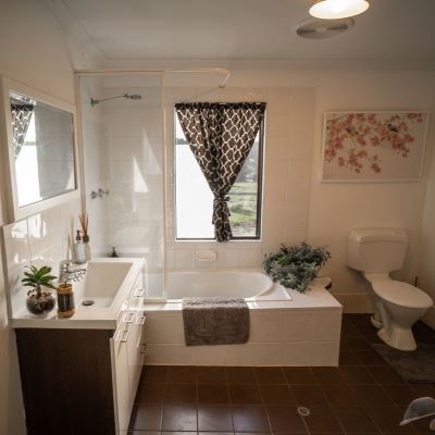 Glen-Mervyn-Lodge-Cottage_bathroom_website_2024-06