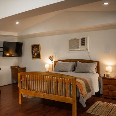 Glen-Mervyn-Lodge-Cottage_bedroom_website_2024-03