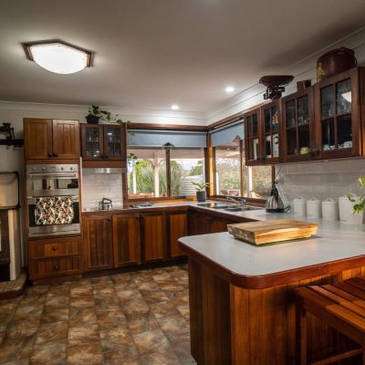 Glen-Mervyn-Lodge_kitchen_website_2024_01