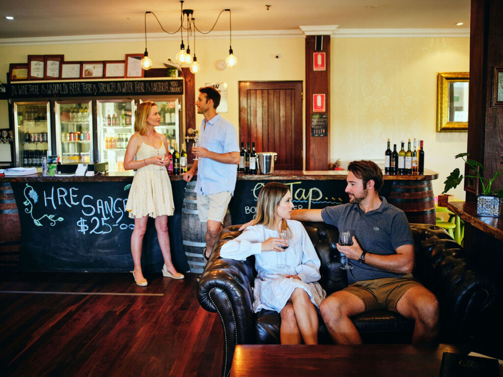 Harris-River-Estate_Drink-Wine_Ord_2021-201