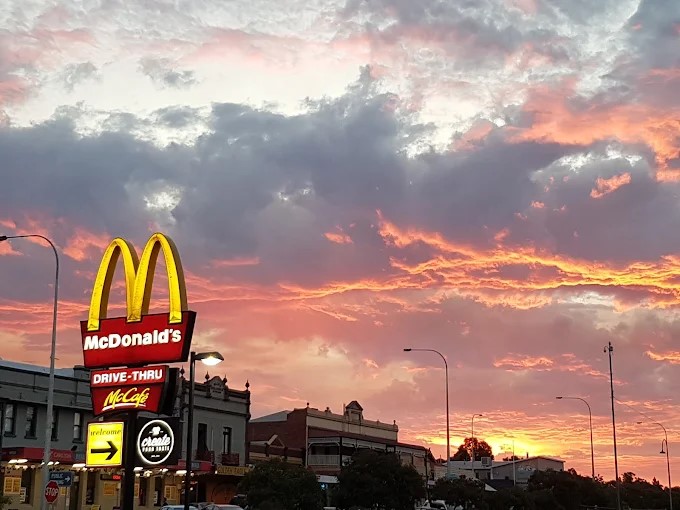 McDonalds-Collie_sign_GG_2021_02
