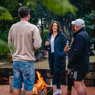 Red-Tail-Retreat_outdoor-fire_website_2021_09