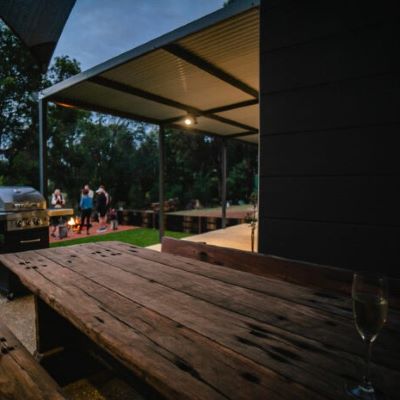 Red-Tail-Retreat_outdoor-seating_website_2021_11