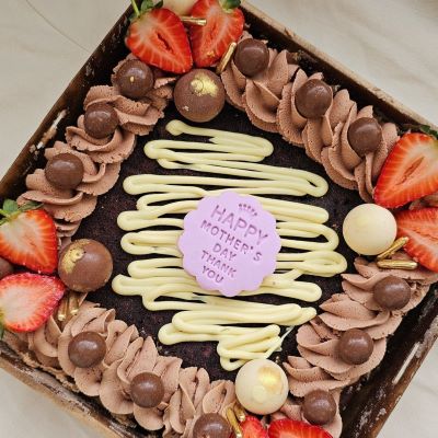 Tailored-Grazing_cake_FB_2024_07