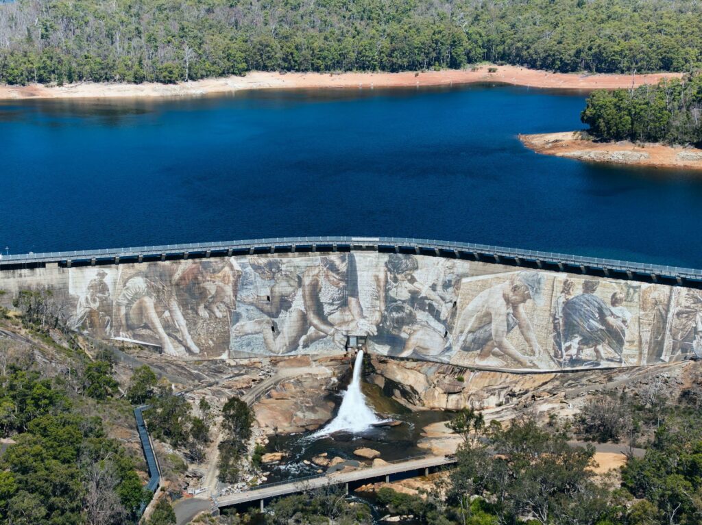 Wellington-Dam-NP_Reflections-Mega-Mural_Ord_2024-394