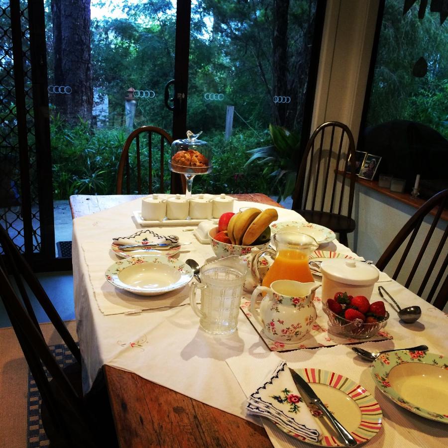 Whispering-Pines-B&B_Accommodation_Breakfast