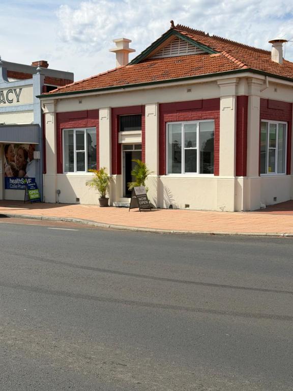 River-Bank-Suites_Exterior